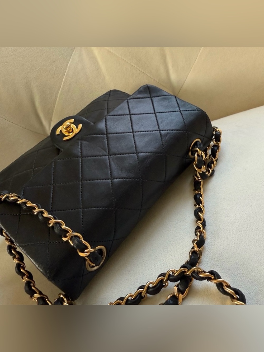 Chanel Classic Square Black Leather 24k Gold plated hardware Bag - Picture 4 of 9